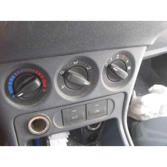 FORD TRANSIT CONNECT '2011 1.8 D (KW12.30/66) BLANCO