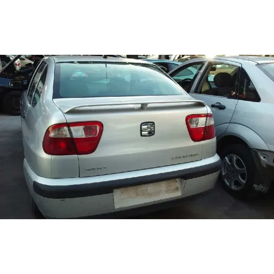 SEAT CORDOBA BERLINA (6K2) '2001 SIGNO PLATA