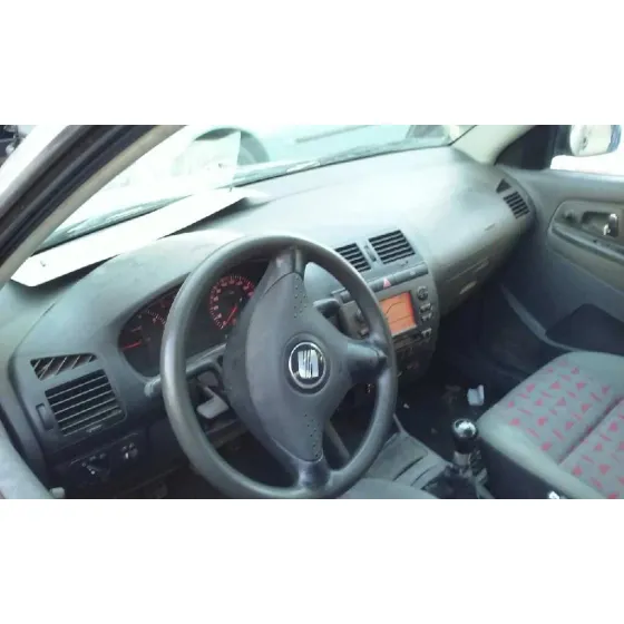 SEAT CORDOBA BERLINA (6K2) '2001 SIGNO PLATA
