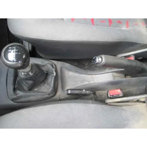 SEAT CORDOBA BERLINA (6K2) '2001 SIGNO PLATA