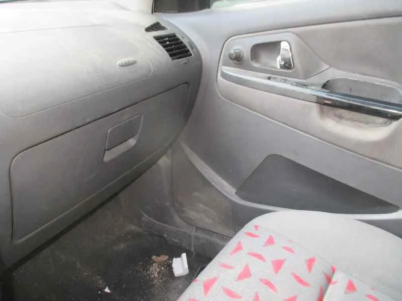 SEAT CORDOBA BERLINA (6K2) '2001 SIGNO PLATA