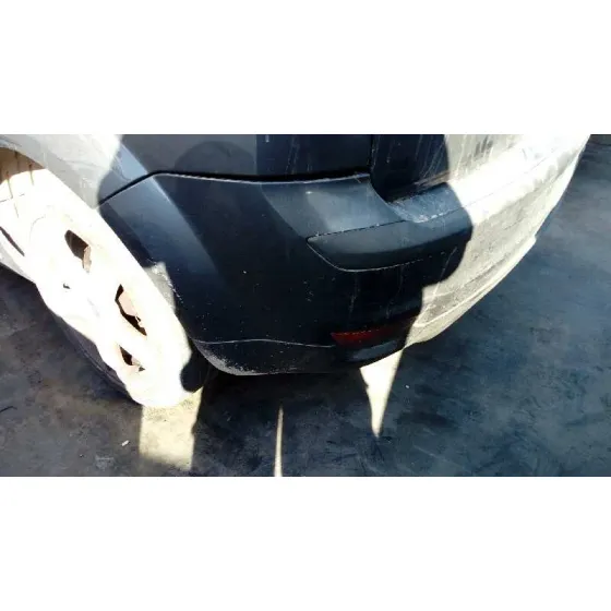 FORD FOCUS BERLINA (CAP) '2006 2.0 TDCI CAT GRIS OSCURO