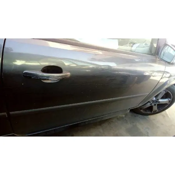 FORD FOCUS BERLINA (CAP) '2006 2.0 TDCI CAT GRIS OSCURO