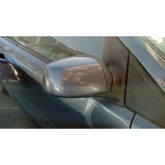 FORD FOCUS BERLINA (CAP) '2006 2.0 TDCI CAT GRIS OSCURO