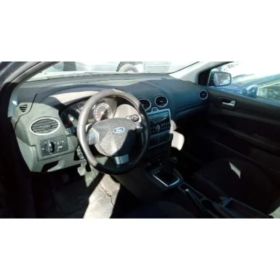 FORD FOCUS BERLINA (CAP) '2006 2.0 TDCI CAT GRIS OSCURO