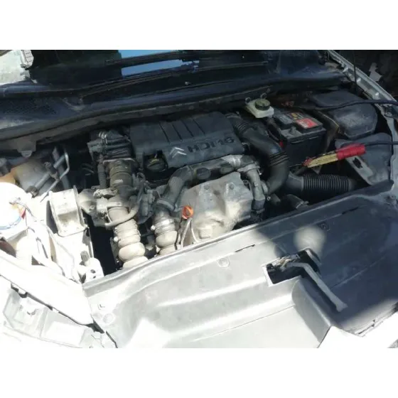 CITROEN C4 BERLINA '2008 1.6 16V HDI GRIS