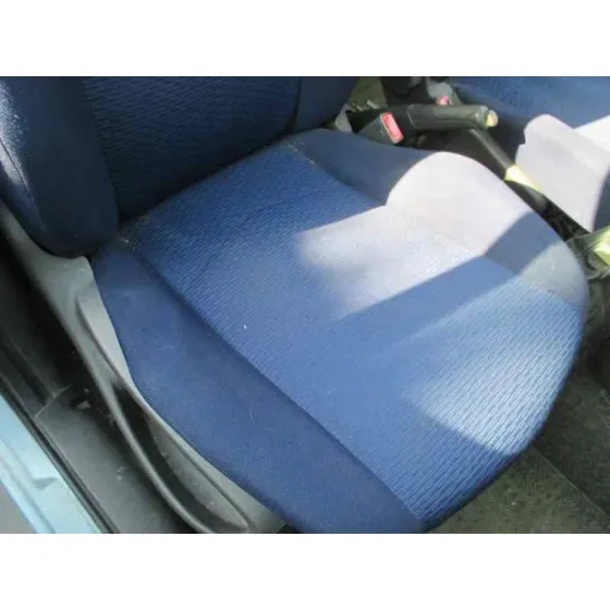 FIAT PUNTO BERLINA (188) '2002 1.2 8V ELX (I) AZUL CLARO
