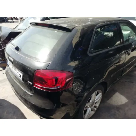 AUDI A3 (8P) '2011 2.0 TDI AMBIENTE NEGRO