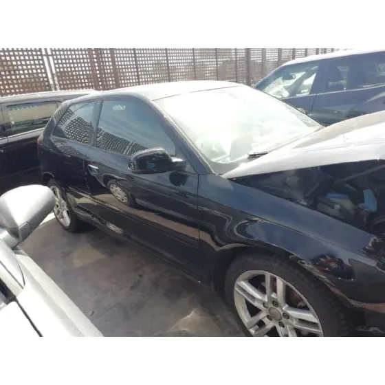 AUDI A3 (8P) '2011 2.0 TDI AMBIENTE NEGRO