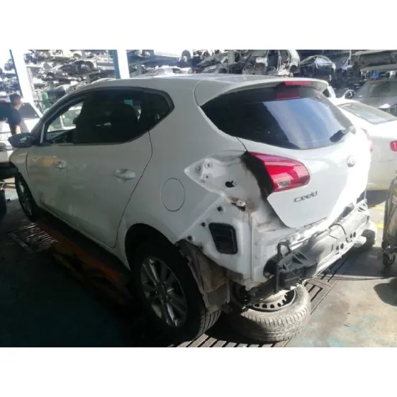 KIA CEE'D '2014 DRIVE BLANCO