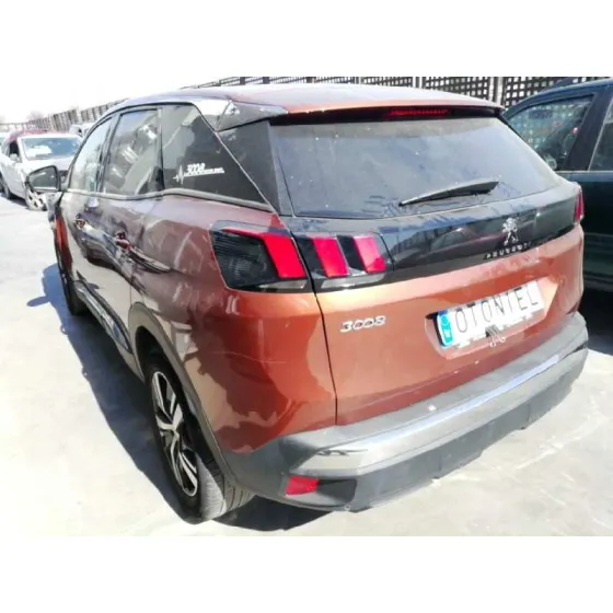 PEUGEOT 3008 '2019 STYLE MARRON
