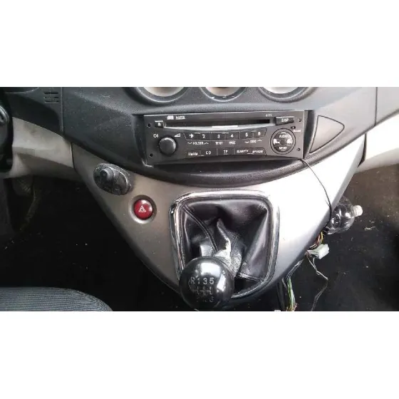 MITSUBISHI GRANDIS (NA0W) '2006 2.0 DI-D INFORM NEGRO