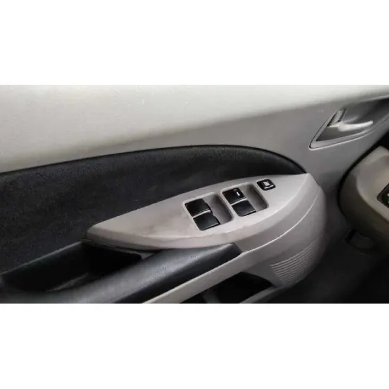 MITSUBISHI GRANDIS (NA0W) '2006 2.0 DI-D INFORM NEGRO