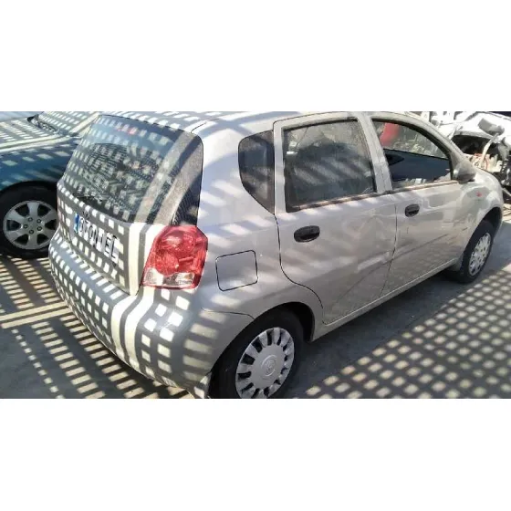 DAEWOO KALOS '2004 1.4 SE PLATA