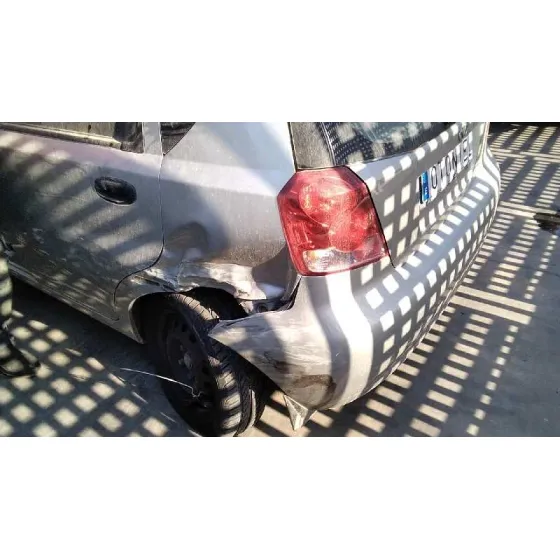 DAEWOO KALOS '2004 1.4 SE PLATA