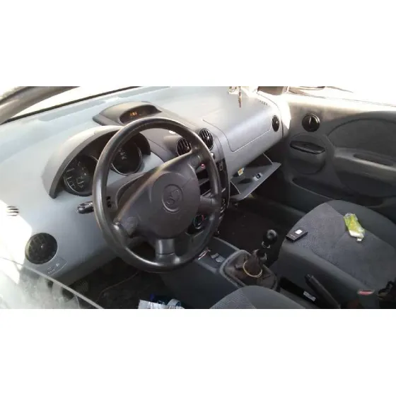 DAEWOO KALOS '2004 1.4 SE PLATA