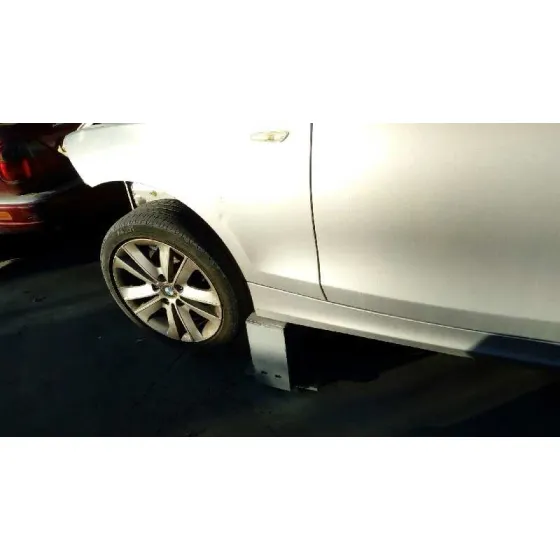 BMW SERIE 1 BERLINA (E81/E87) '2007 118D PLATA
