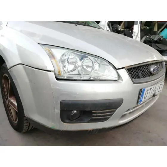 FORD FOCUS BERLINA (CAP) '2006 GHIA GRIS