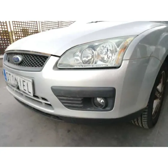 FORD FOCUS BERLINA (CAP) '2006 GHIA GRIS