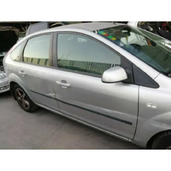 FORD FOCUS BERLINA (CAP) '2006 GHIA GRIS