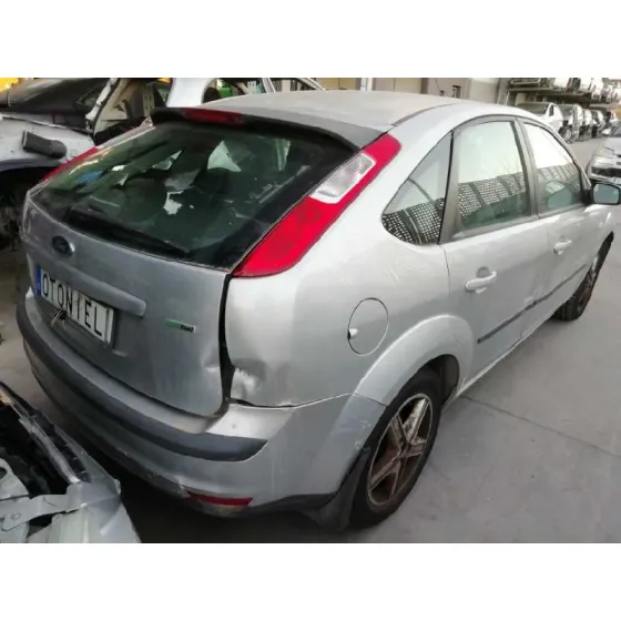 FORD FOCUS BERLINA (CAP) '2006 GHIA GRIS