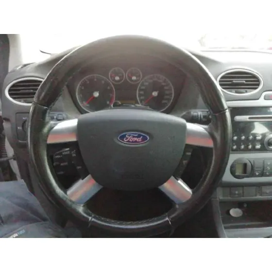 FORD FOCUS BERLINA (CAP) '2006 GHIA GRIS