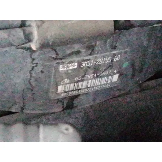 FORD FOCUS BERLINA (CAP) '2006 GHIA GRIS