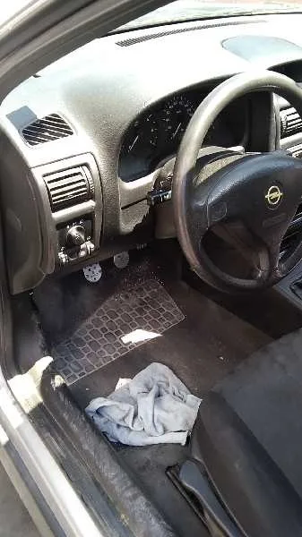 OPEL ASTRA G BERLINA '2001 CLUB PLATA