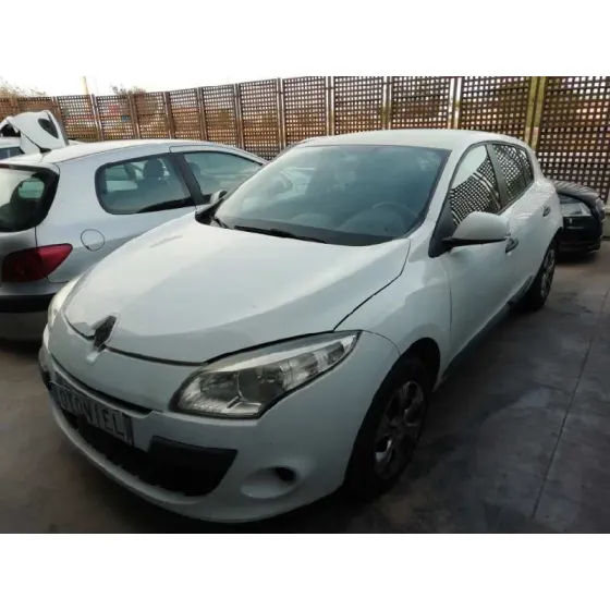 RENAULT MEGANE III BERLINA 5 P '2010 EMOTION BLANCO