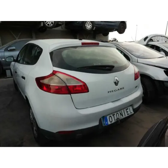 RENAULT MEGANE III BERLINA 5 P '2010 EMOTION BLANCO
