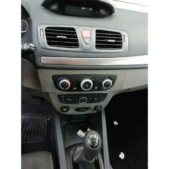 RENAULT MEGANE III BERLINA 5 P '2010 EMOTION BLANCO