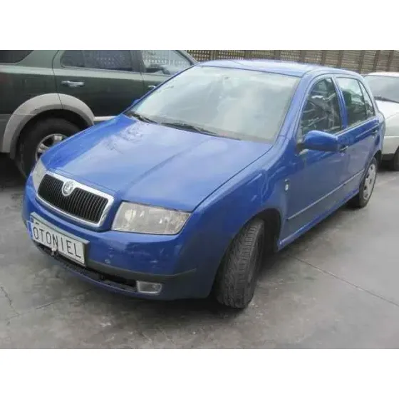 SKODA FABIA (6Y2/6Y3) '2001 ATTRACTIVE AZUL