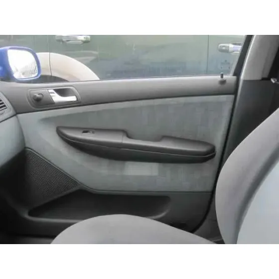SKODA FABIA (6Y2/6Y3) '2001 ATTRACTIVE AZUL