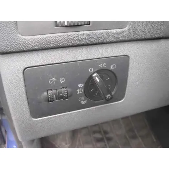 SKODA FABIA (6Y2/6Y3) '2001 ATTRACTIVE AZUL