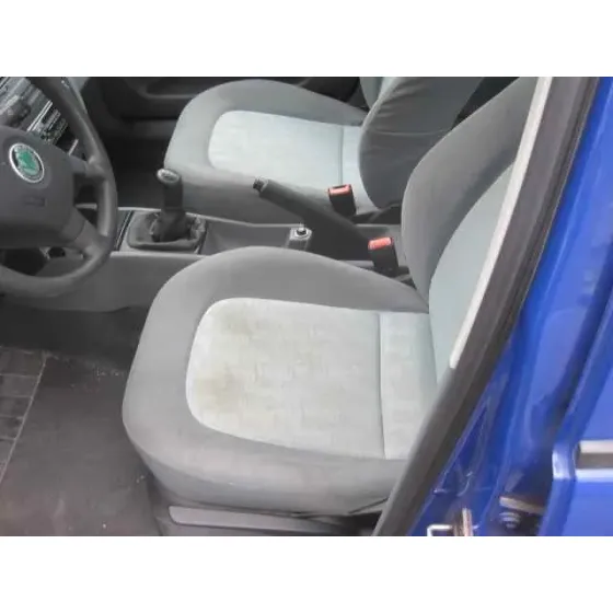 SKODA FABIA (6Y2/6Y3) '2001 ATTRACTIVE AZUL