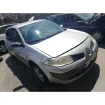 RENAULT MEGANE II BERLINA 5P RENAULT MEGANE II BERLINA 5P '2006 AUTHENTIQUE GRIS PLATA 2005