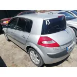 RENAULT MEGANE II BERLINA 5P RENAULT MEGANE II BERLINA 5P '2006 AUTHENTIQUE GRIS PLATA 2005