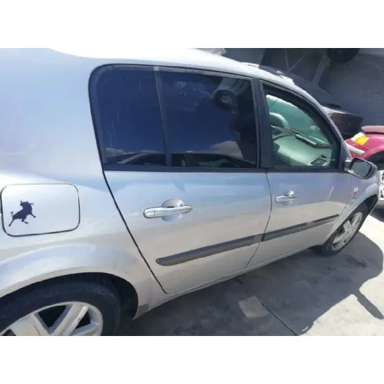 RENAULT MEGANE II BERLINA 5P '2006 AUTHENTIQUE GRIS PLATA