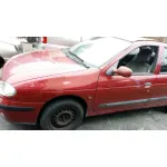 RENAULT MEGANE I FASE 2 CLASSIC (LA..) RENAULT MEGANE I FASE 2 CLASSIC (LA..) '2001 1.4 16V AUTHENTIQUE ROJO 2000