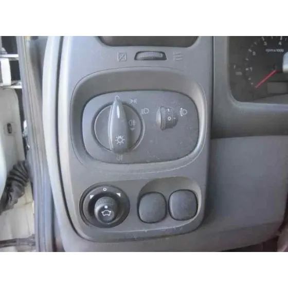 FORD TRANSIT MOD.2000 CAJA ABIERTA '2005 FT 330 2.4 CORTO BLANCO