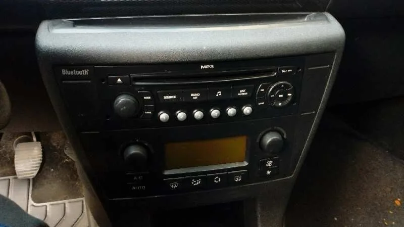 CITROEN C4 BERLINA '2008 COLLECTION NEGRO