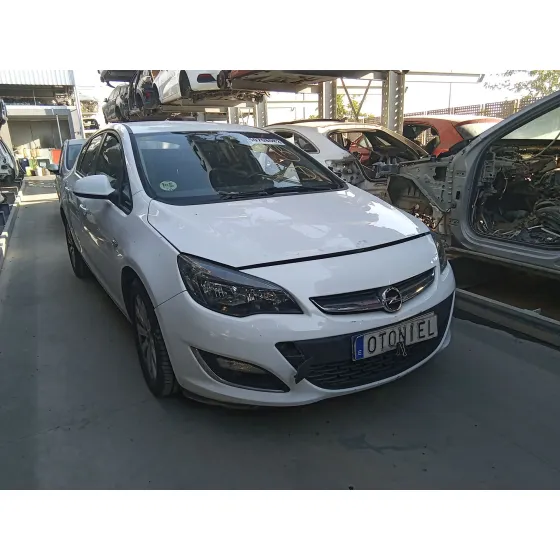 Opel ASTRA J (P10) 2011