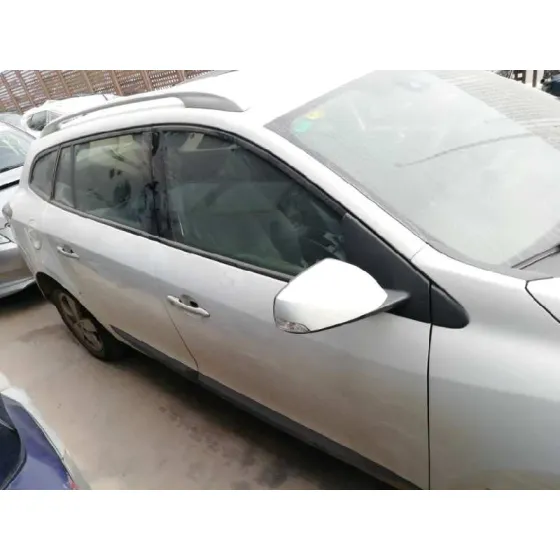 RENAULT MEGANE III SPORT TOURER '2010 1.5 DCI DIESEL FAP BLANCO