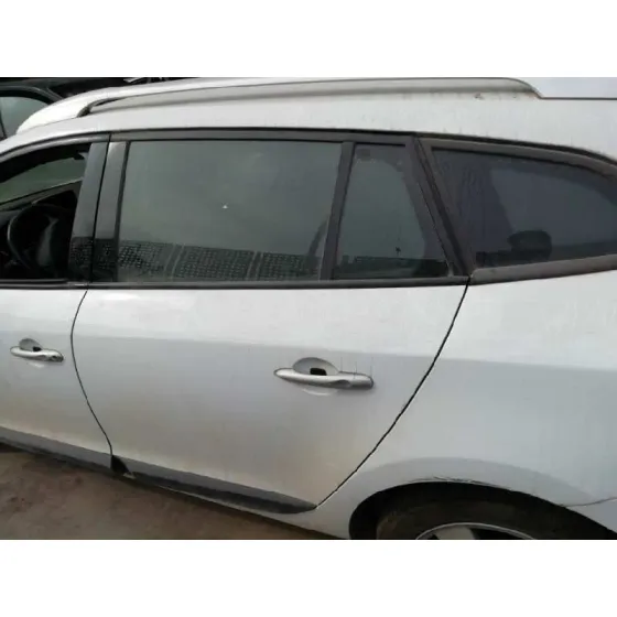RENAULT MEGANE III SPORT TOURER '2010 1.5 DCI DIESEL FAP BLANCO
