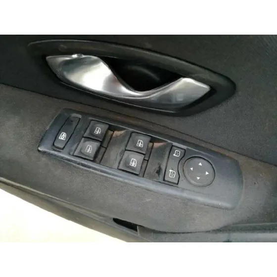 RENAULT MEGANE III SPORT TOURER '2010 1.5 DCI DIESEL FAP BLANCO