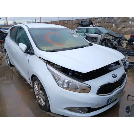 MOTOR D4FC. CAMBIO MANUAL 6V CVF/KW: 10,74/66