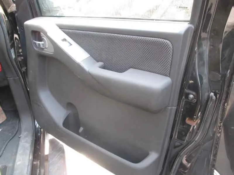 NISSAN NAVARA PICK-UP (D40M) NISSAN NAVARA PICK-UP (D40M) '2007 DOBLE CAB LE 4X4 NEGRO 2007