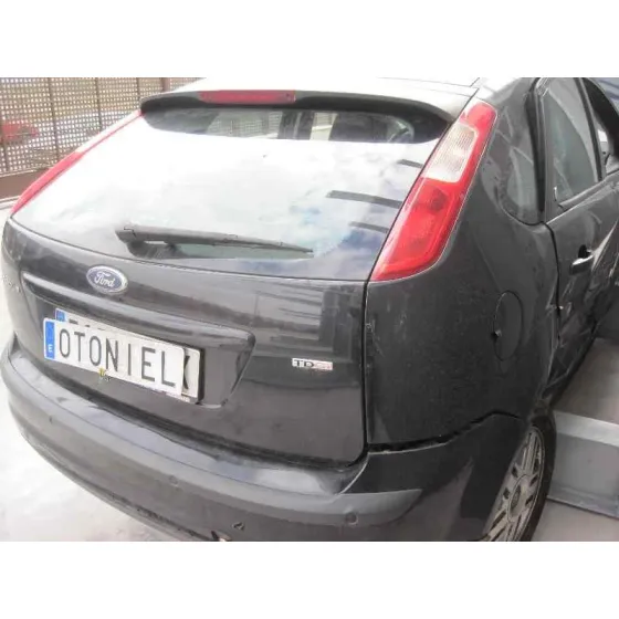 FORD FOCUS BERLINA (CAP) '2006 GHIA AZYK