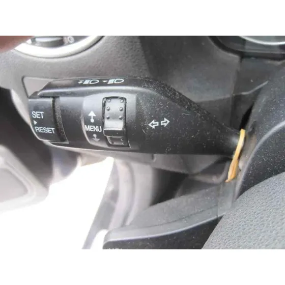 FORD FOCUS BERLINA (CAP) '2006 GHIA AZYK