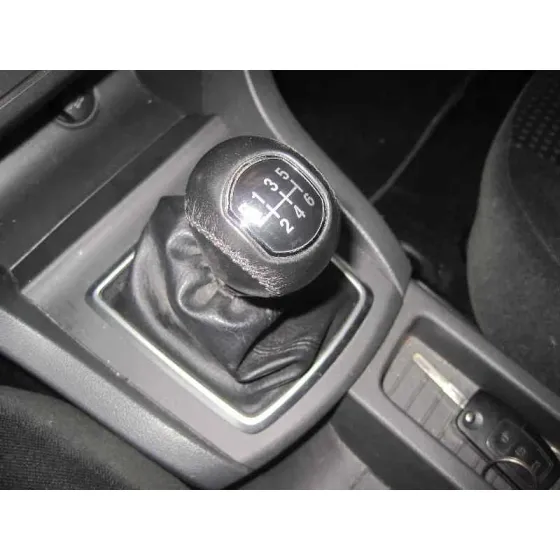 FORD FOCUS BERLINA (CAP) '2006 GHIA AZYK